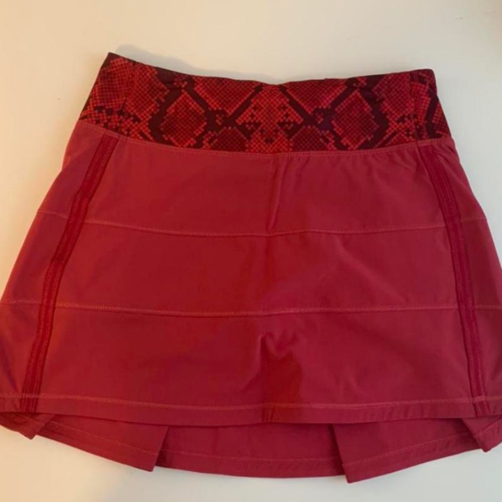 Red lululemon skirt size 2